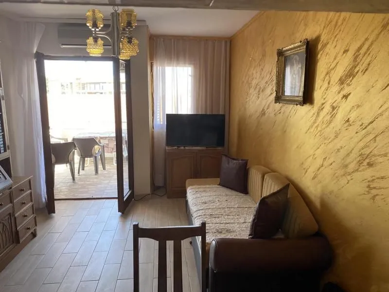 Prodaja, jednosoban stan, 54m², Petrovac, Budva