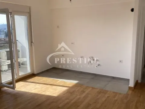 Prodaja, stan, 65m², Stari Aerodrom, Podgorica - image 3