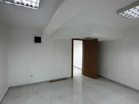 Prodaja, poslovni prostor, 64m², Lepa Kata, Podgorica - image 2