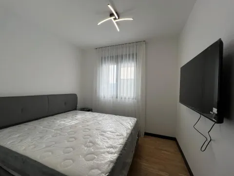 Izdavanje, dvosoban stan, 57m², Gorica C, Podgorica - image 9