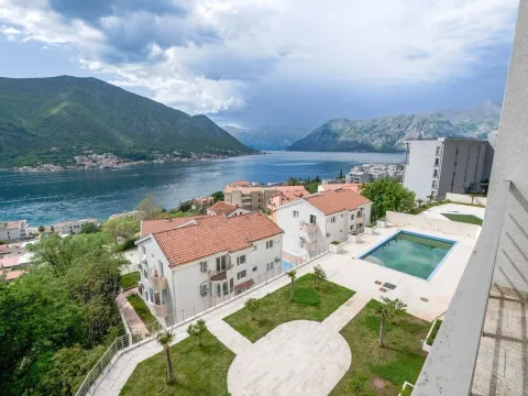 Sale, three bedroom apartment, 103m², Dobrota, Kotor - image 18