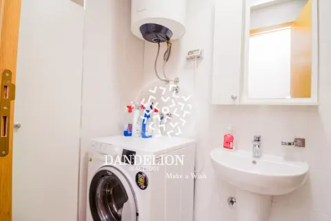 Rent, one bedroom apartment, 59m², Central Point, Podgorica - image 1528