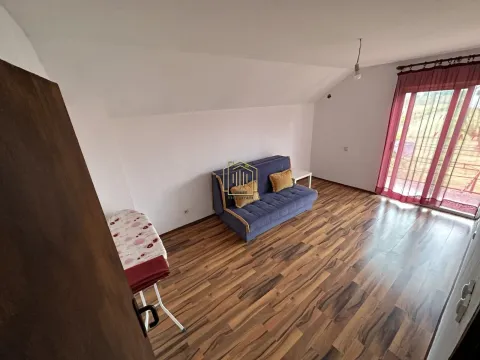 Prodaja, kuća, 100m², Tološi, Podgorica - image 7