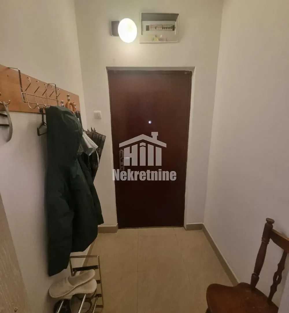 Sale, three bedroom apartment, 66m², Zemun Kalvarija, Zemun Sve Podlokacije