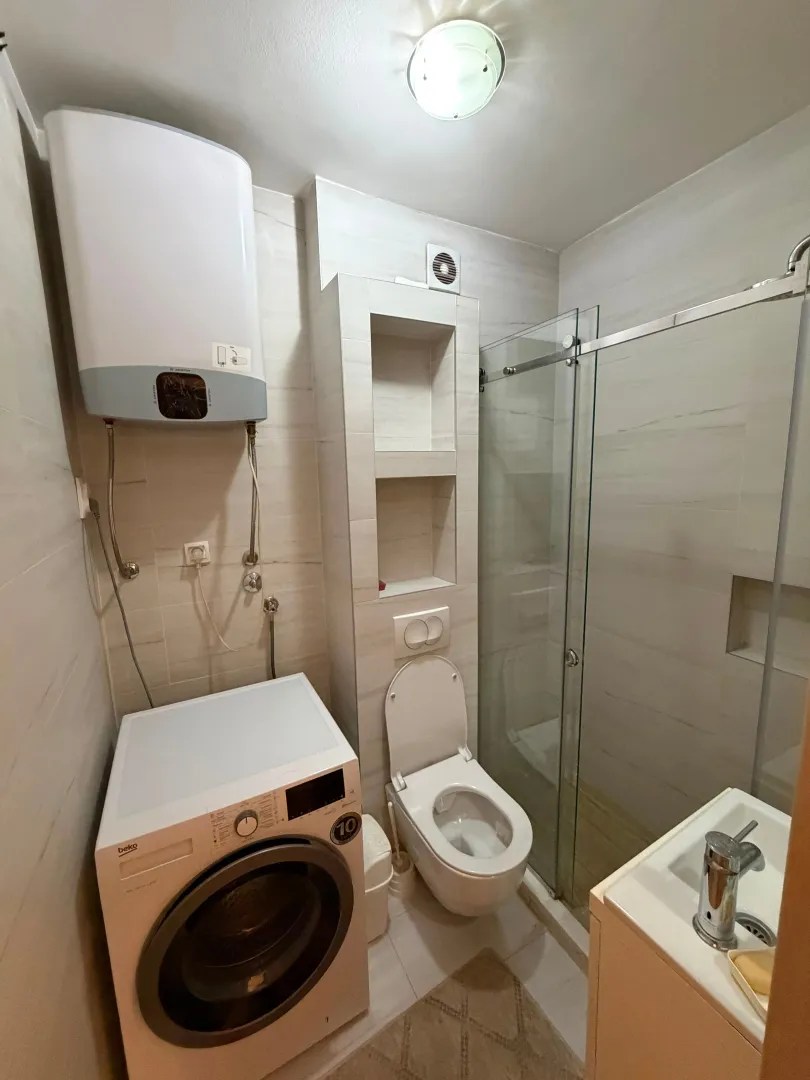 Prodaja, jednosoban stan, 53m², Stari Aerodrom, Podgorica