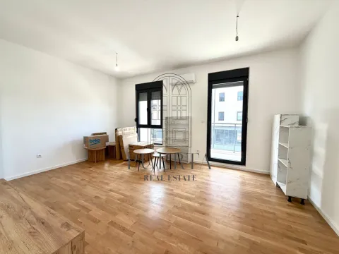 Prodaja, dvosoban stan, 64m², Tološi, Podgorica - image 2