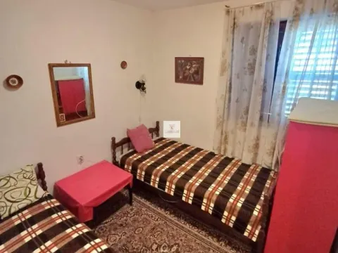 Prodaja, trosoban stan, 58m², Bar, Crna Gora