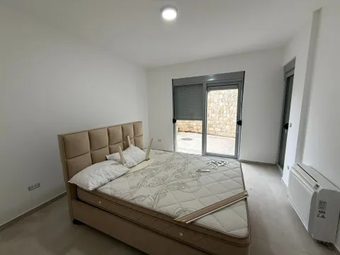 Sale, three bedroom apartment, 90m², Tivat, Crna Gora - image 10