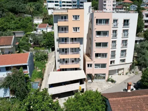 Prodaja, kuća, 1000m², Bečići, Budva - image 2