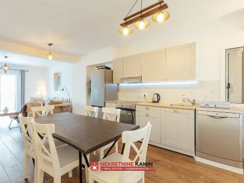 Sale, three bedroom apartment, 103m², Muo, Kotor - image 3