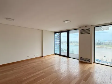 Rent, four bedroom apartment, 117m², Savski Venac, Beograd - image 11