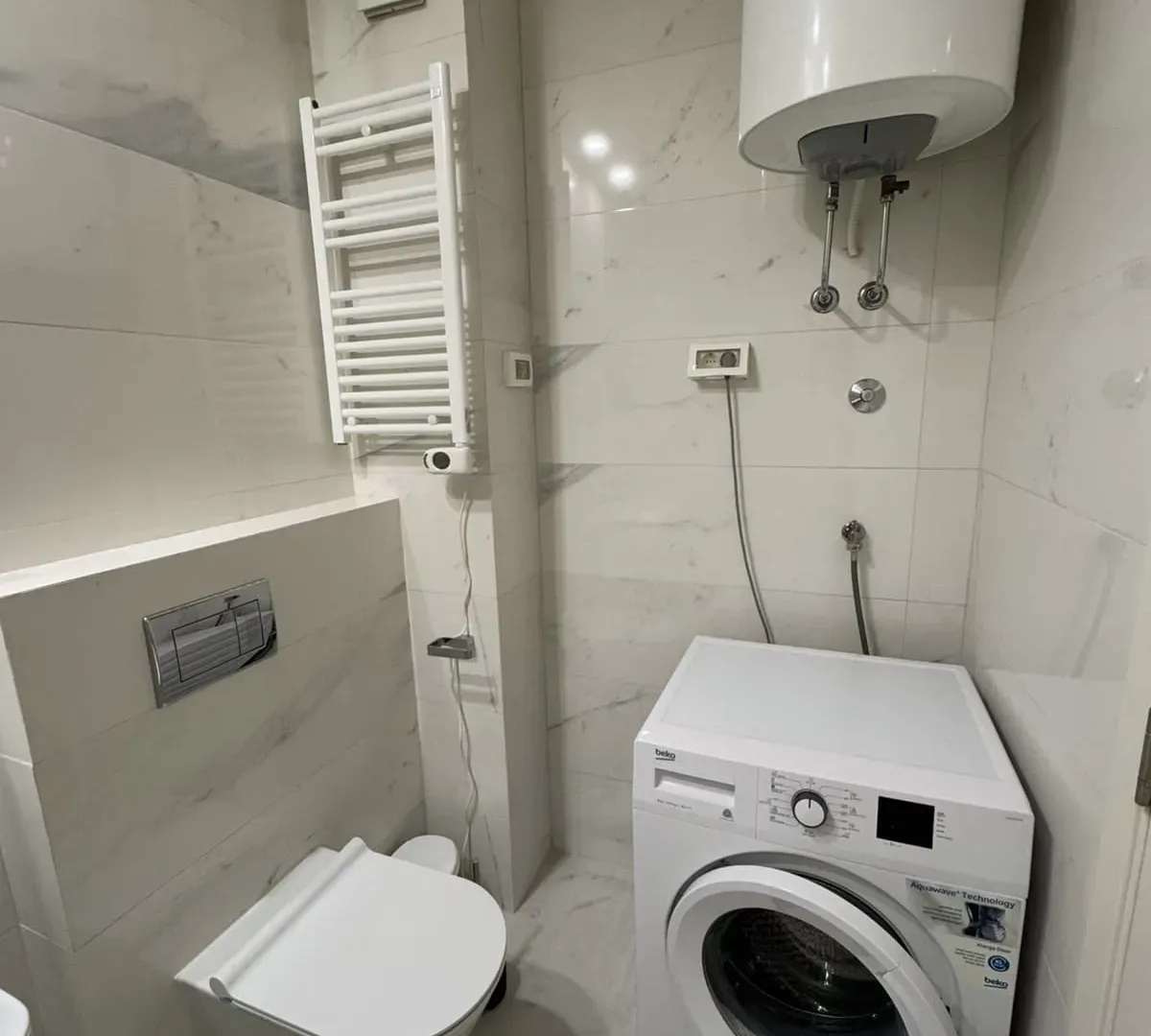 Izdavanje, jednosoban stan, 50m², Central Point, Podgorica