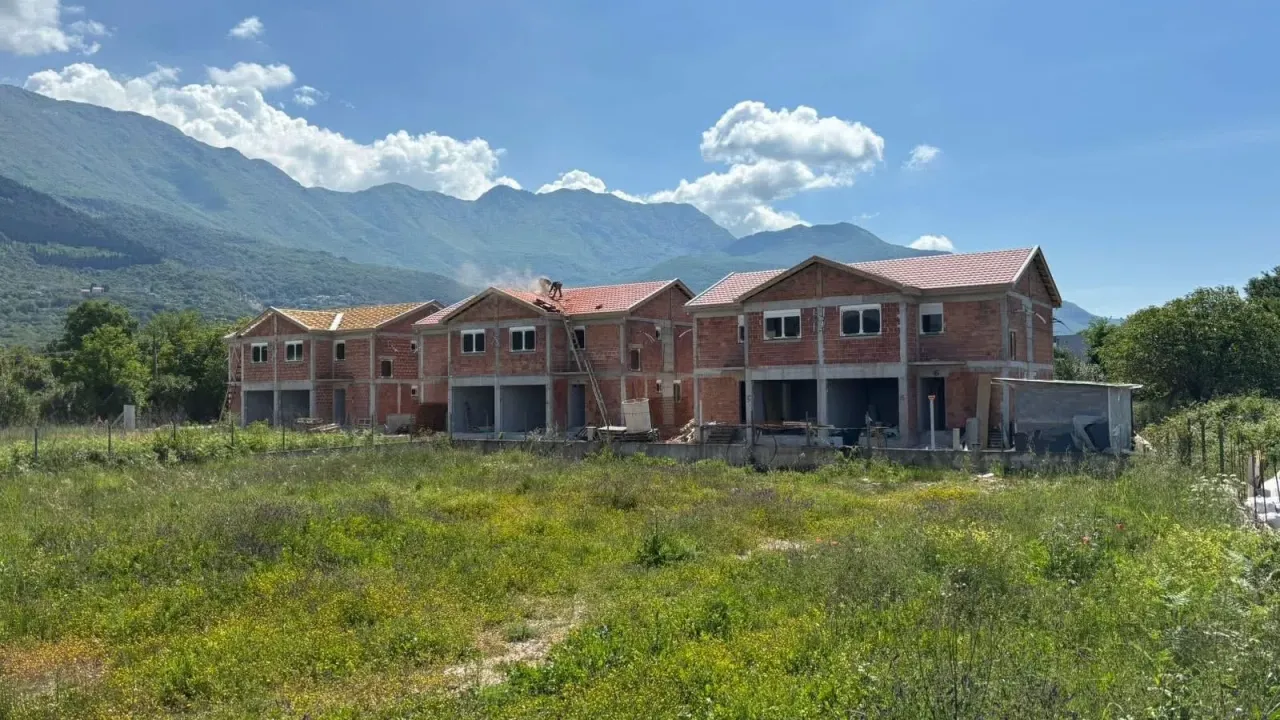 Prodaja, kuća, 132m², Radanovići, Kotor