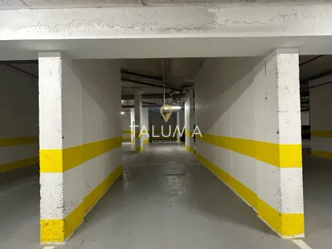 Sale, one bedroom apartment, 56m², Tološi, Podgorica - image 12