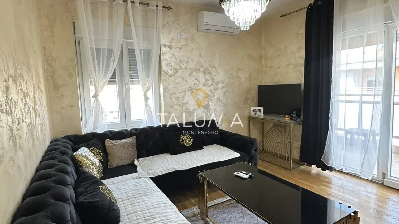 Izdavanje, jednosoban stan, 50m², City Kvart, Podgorica