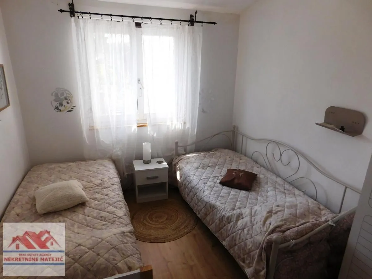 Prodaja, dvosoban stan, 65m², Centralna radionica, Kragujevac
