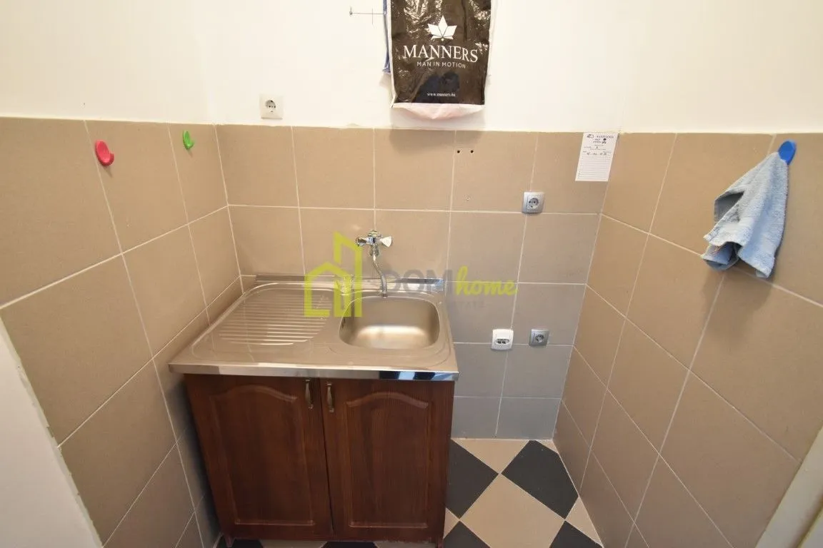 Rent, office space, 32m², Pobrežje, Podgorica