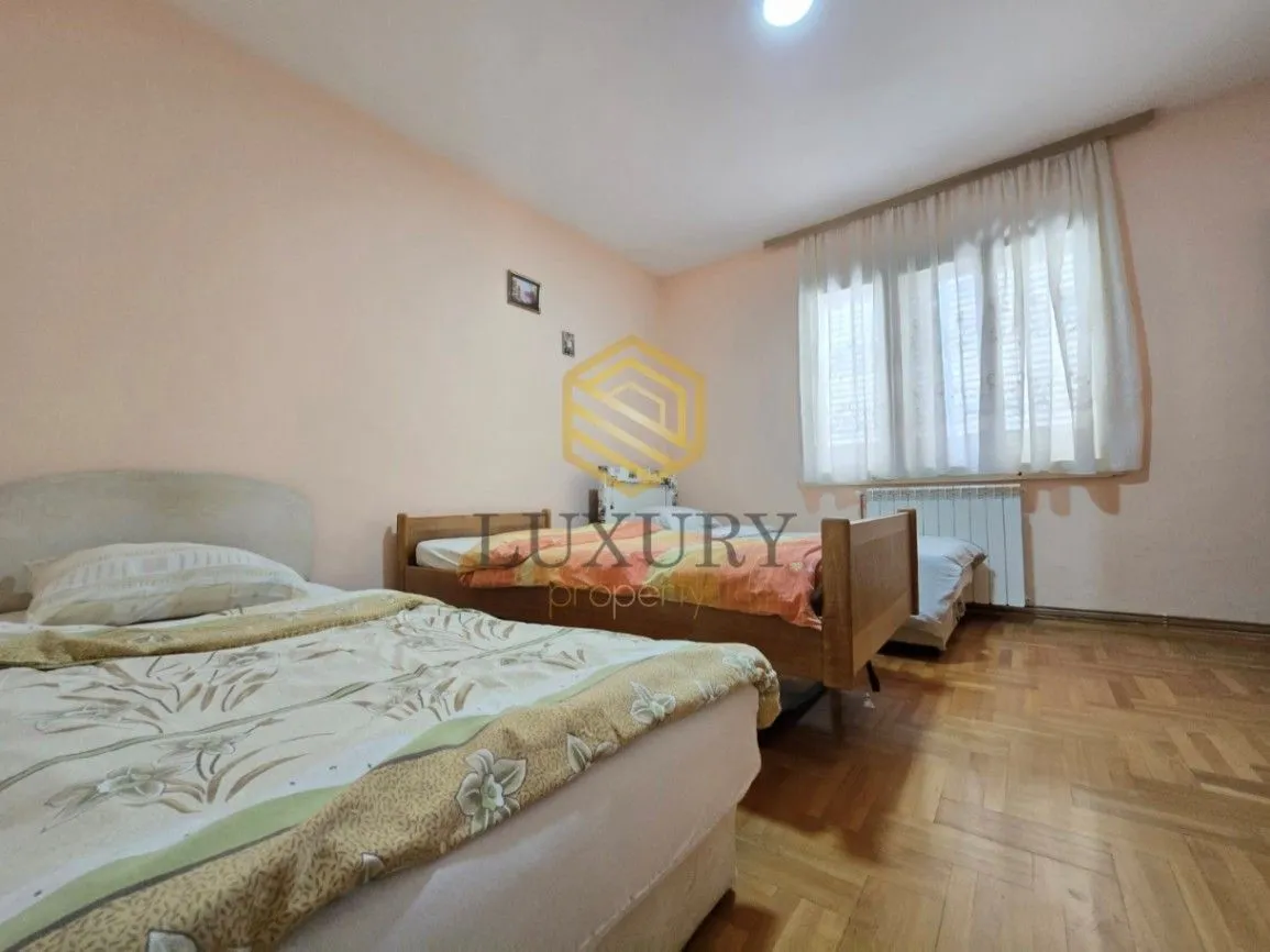 Rent, three bedroom apartment, 100m², Kakaricka Gora, Podgorica