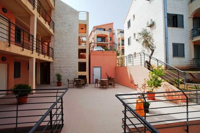 Prodaja, stan, 56m², Bečići, Budva