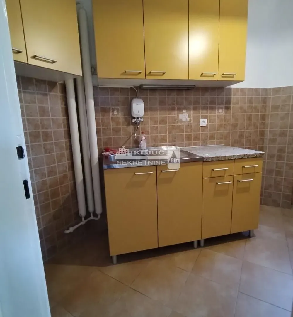 Prodaja, dvosoban stan, 34m², Novi Beograd Blok 2, Novi Beograd Sve Podlokacije