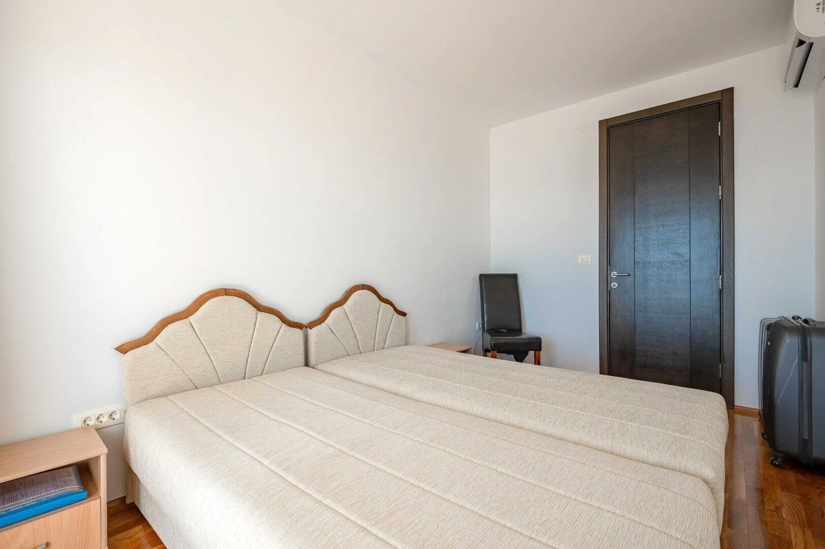 Prodaja, kuća, 380m², Krimovica, Kotor