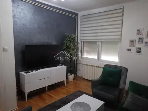 Sale, one bedroom apartment, 40m², Đeram Pijaca, Beograd
