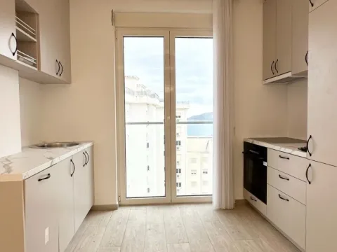Prodaja, dvosoban stan, 74m², Bečići, Budva - image 2