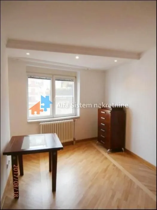 Rent, office space, 147m², Kalenić Pijaca, Vračar Sve Podlokacije
