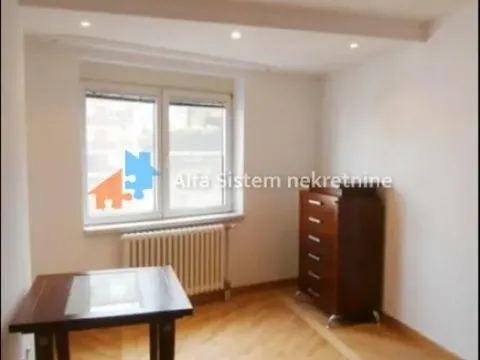 Izdavanje, poslovni prostor, 147m², Kalenić Pijaca, Vračar Sve Podlokacije - image 13