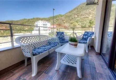 Izdavanje, dvosoban stan, 69m², Bečići, Budva - image 9