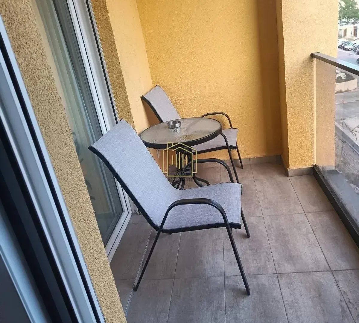 Izdavanje, jednosoban stan, 45m², Pobrežje, Podgorica
