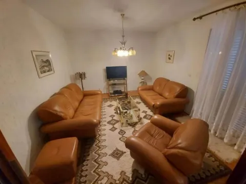 Izdavanje, trosoban stan, 110m², Mrčevac, Tivat - image 4