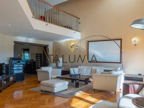 Prodaja, stan, 285m², Preko Morače, Podgorica - image 1