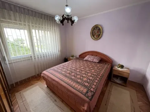 Prodaja, trosoban stan, 105m², Centar, Bar - image 4