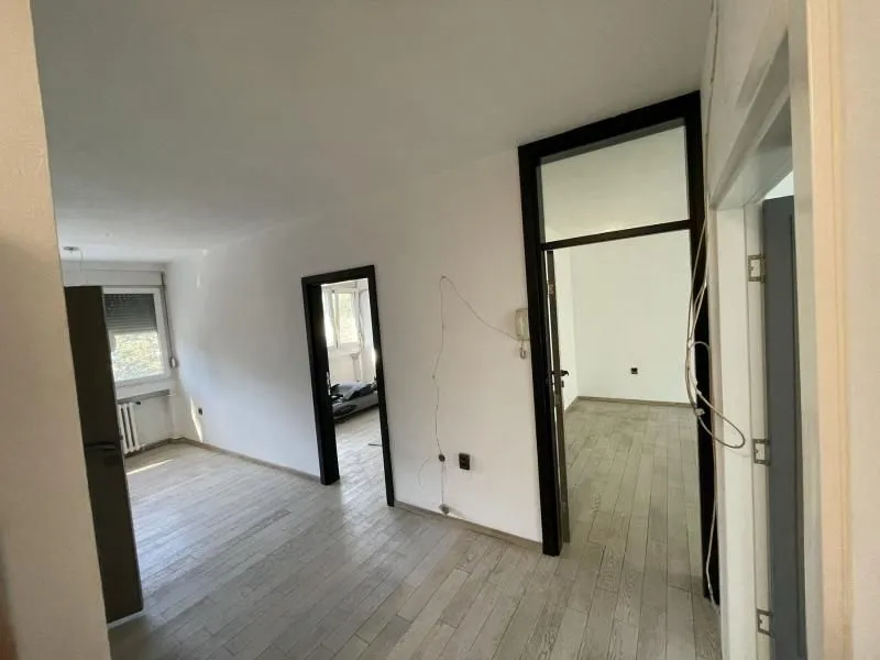 Prodaja, trosoban stan, 92m², Novi Beograd Sve Podlokacije, Beograd