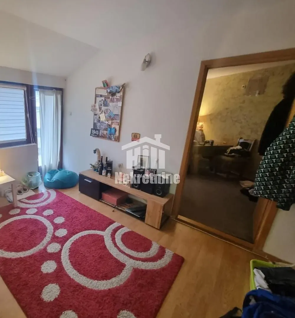 Prodaja, trosoban stan, 20m², Zemun Sve Podlokacije, Beograd