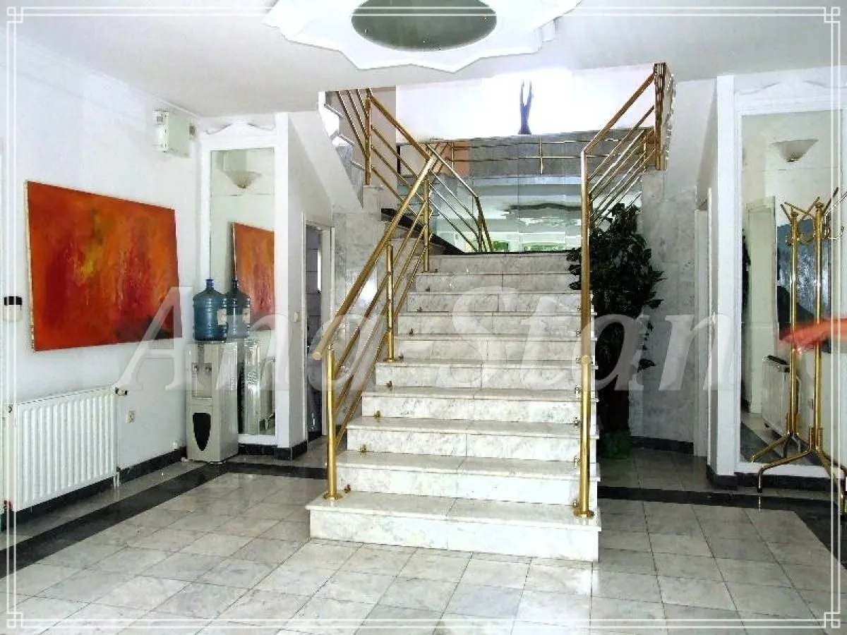 Rent, office space, 250m², Zemun Sve Podlokacije, Beograd