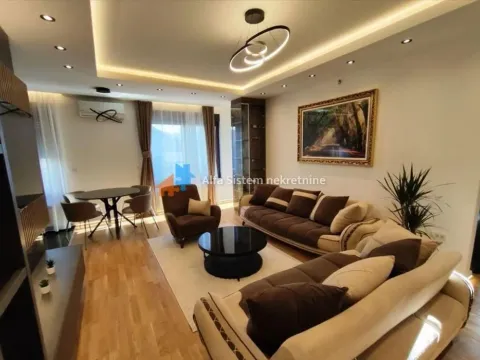 Izdavanje, trosoban stan, 74m², Lekino Brdo, Voždovac Sve Podlokacije - image 2