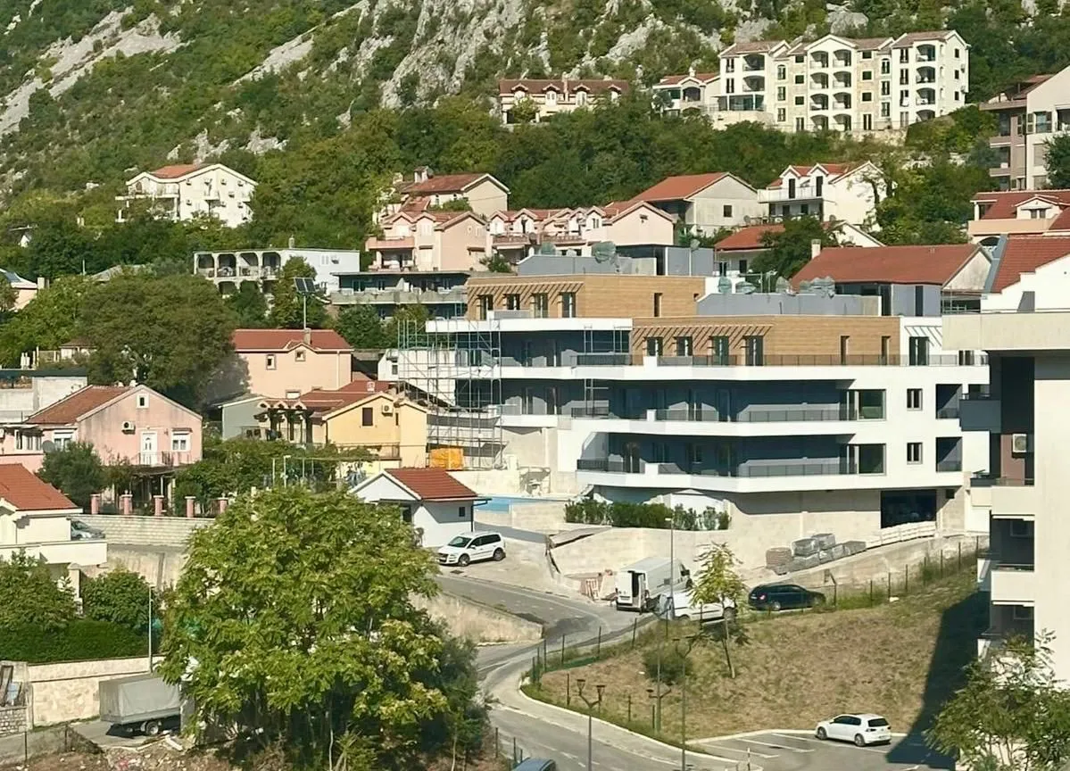 Sale, two bedroom apartment, 51m², Dobrota, Kotor