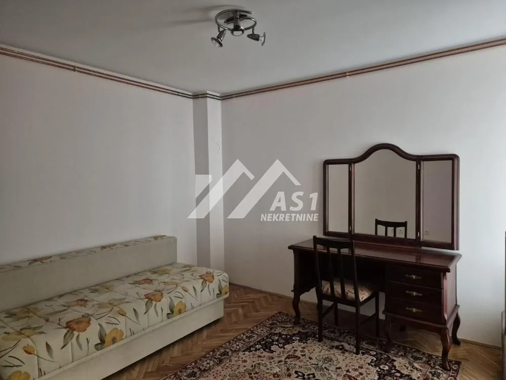 Izdavanje, dvosoban stan, 50m², Nova Detelinara, Novi Sad Sve Podlokacije