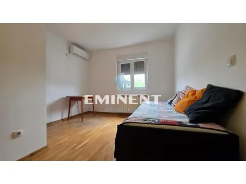Rent, apartment, 33m², Zemun Gornji Grad, Zemun Sve Podlokacije - image 4