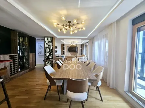 Izdavanje, trosoban stan, 109m², Zemun Sve Podlokacije, Beograd - image 19