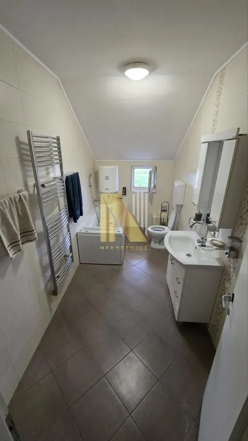 Prodaja, kuća, 151m², Rumenka, Novi Sad Sve Podlokacije