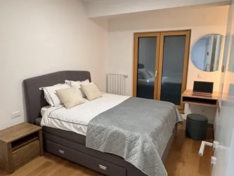 Izdavanje, trosoban stan, 70m², Karaburma, Palilula Sve Podlokacije - image 5