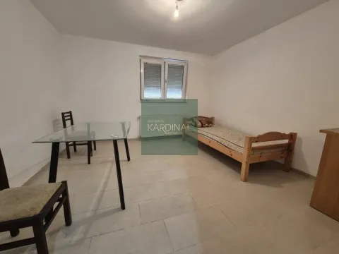 Izdavanje, jednosoban stan, 35m², Centar, Jagodina - image 11