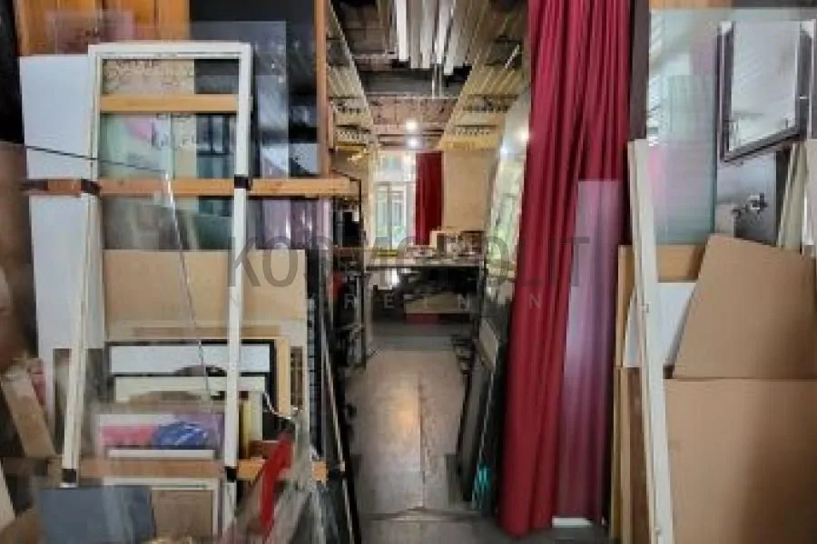 Sale, office space, 140m², Stari Grad, Beograd