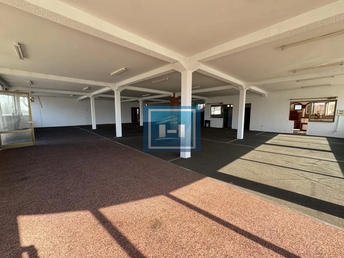 Rent, office space, 1320m², Supska, Ćuprija