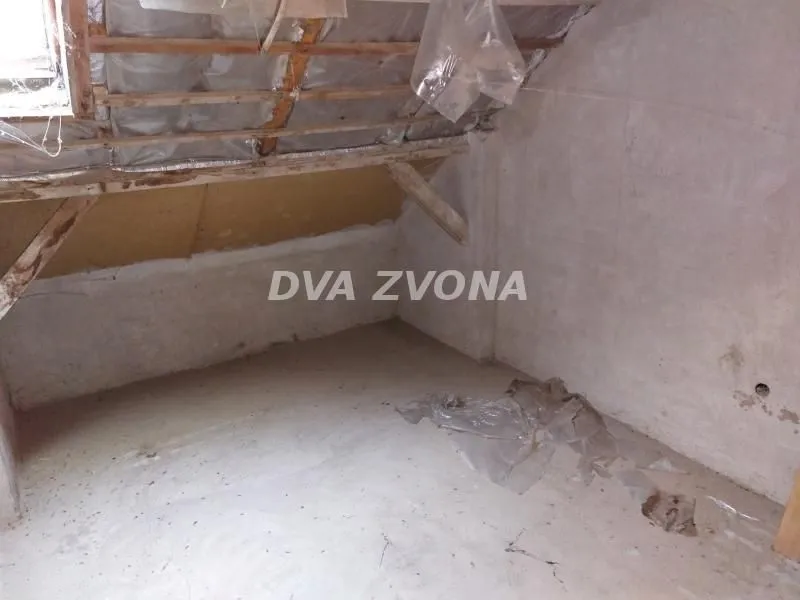 Prodaja, kuća, 400m², Sremska Kamenica, Petrovaradin