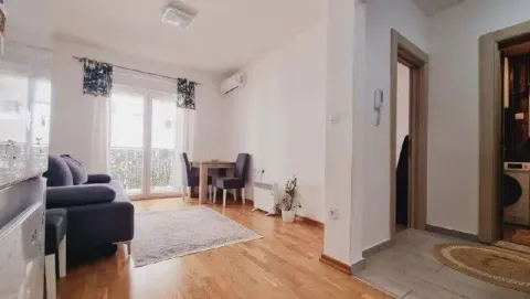 Sale, one bedroom apartment, 42m², Podkošljun, Budva - image 2