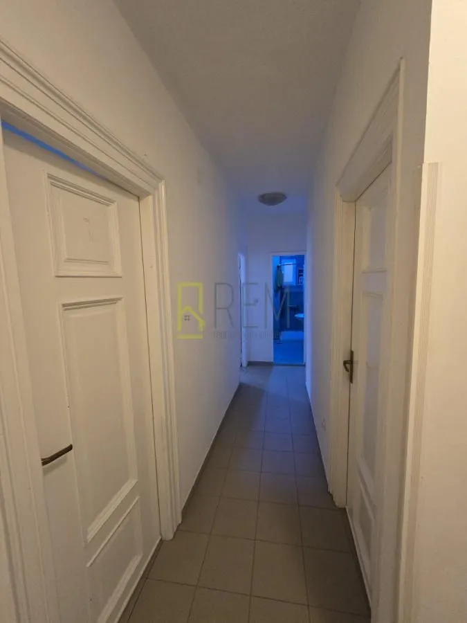 Prodaja, trosoban stan, 72m², Kotor, Crna Gora